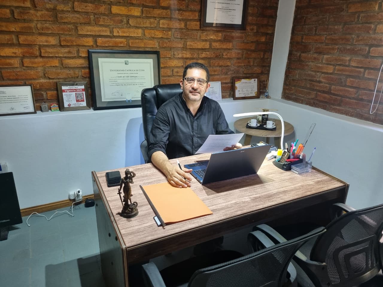 Instalaciones Estudio Tello - Imagen 2